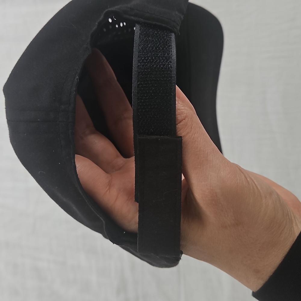 Layer 8 Running Cap - Picture 3 of 6